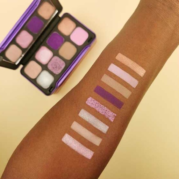 🎀 Revolution Forever Flawless Dynamic Eyeshadow - Picture 3 of 6